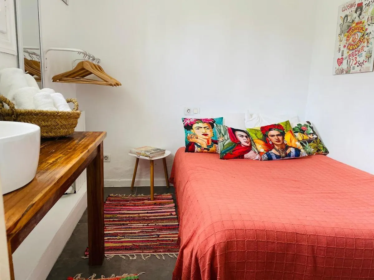 Bed and Breakfast Justbeandbeibiza San Antonio  Španělsko